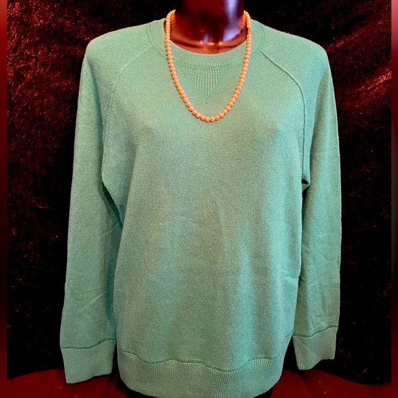 AE77 American Eagle NWT Women’s Emerald Green Cashmere Sweater. Size M #I335 - Picture 1 of 7